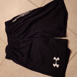 Under Armour boys shorts. Size S. Black.